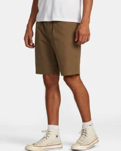 RVCA Shorts / Hybrids><noscript><img width=