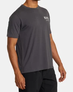 RVCA Workout Shirts|Tees / Tanks><noscript><img width=