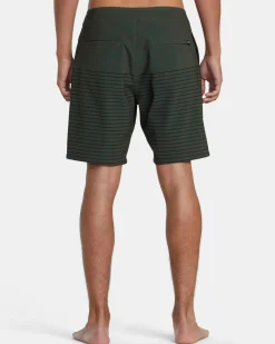RVCA 18"-19" Outseam>CURREN 18" BOARDSHORTS