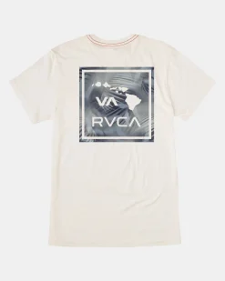 RVCA Tees / Tanks>HAWAII VA ATW PALM SHORT SLEEVE TEE