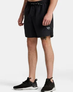 RVCA Shorts / Hybrids><noscript><img width=