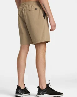 RVCA Shorts / Hybrids><noscript><img width=