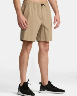 RVCA Shorts / Hybrids><noscript><img width=