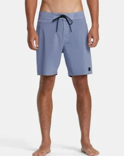RVCA 18"-19" Outseam>VA PIGMENT 18" BOARDSHORTS