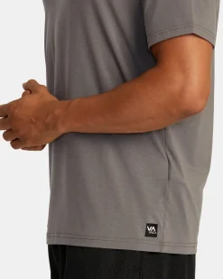 RVCA Workout Shirts|Tees / Tanks><noscript><img width=